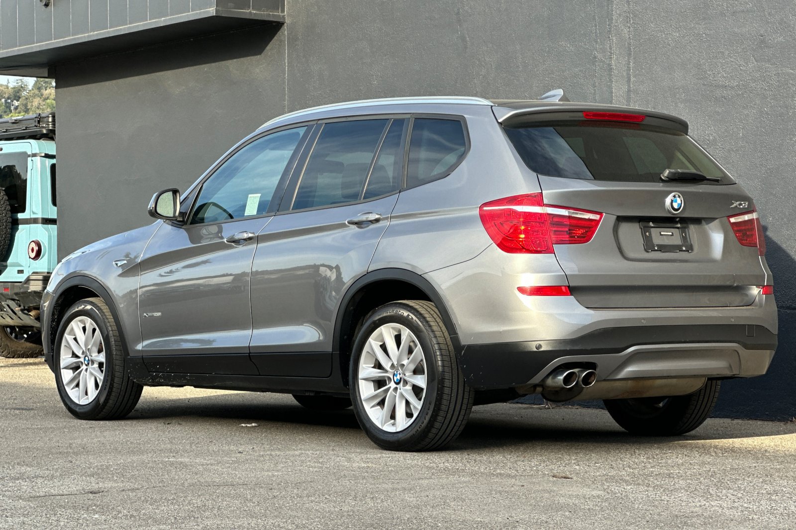 Used 2017 BMW X3 xDrive28i AWD/4WD image 6