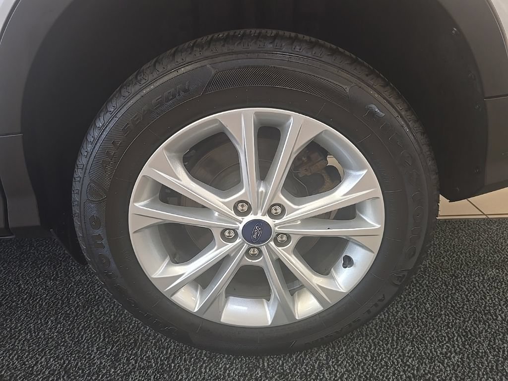 Used 2019 Ford Escape SE AWD/4WD image 40