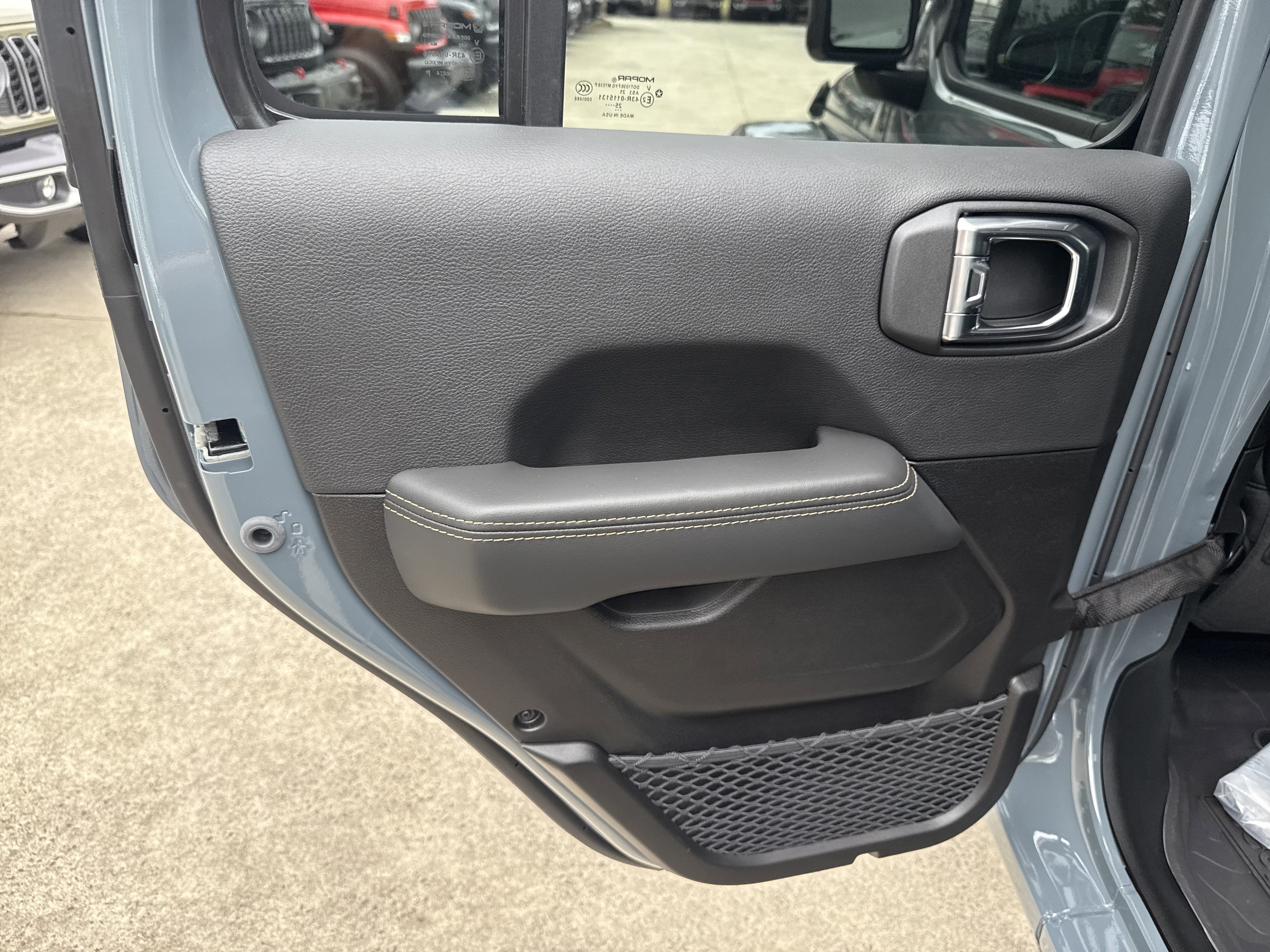 New 2025 Jeep Gladiator Sport w/ Premium Package image 23