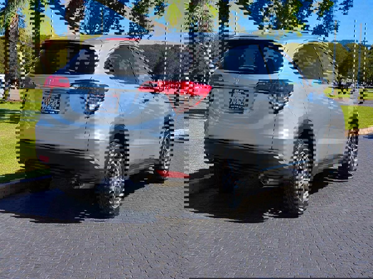 Used 2022 Honda HR-V EX image 7