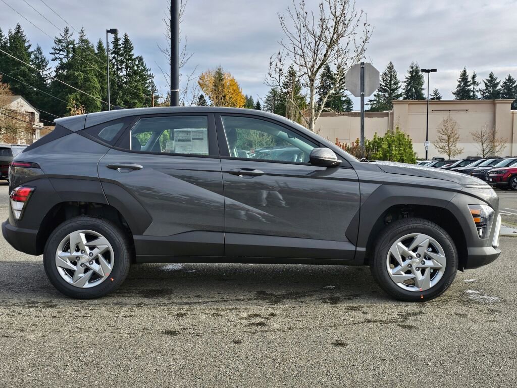 New 2026 Hyundai Kona SE image 8