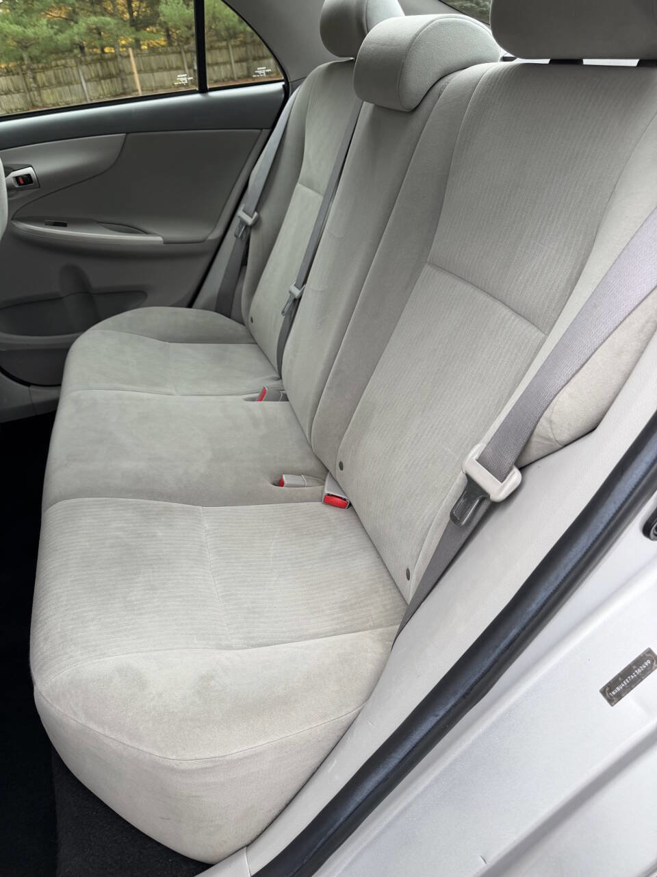 Used 2010 Toyota Corolla LE image 19