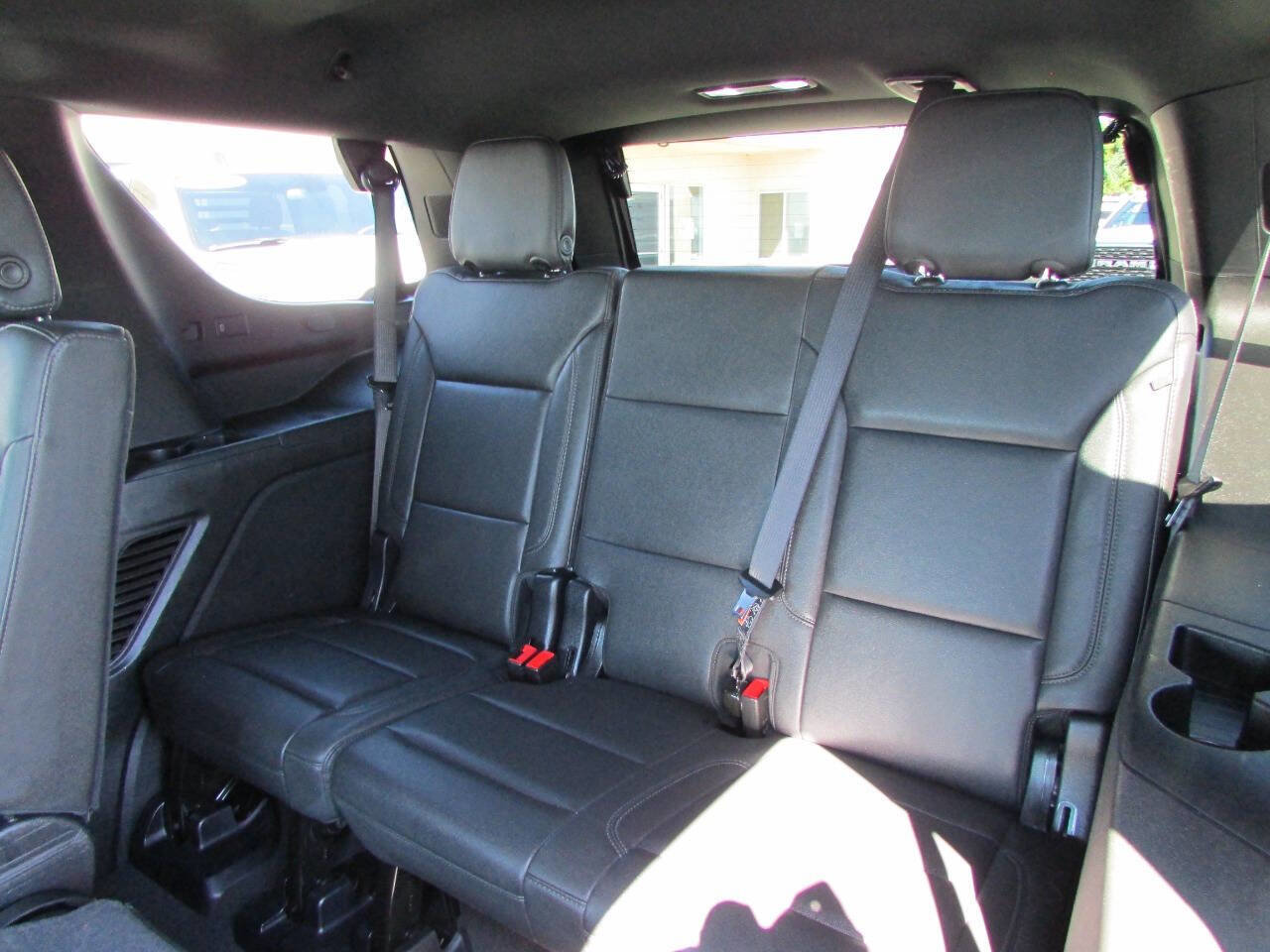 Used 2025 Chevrolet Tahoe LT image 31