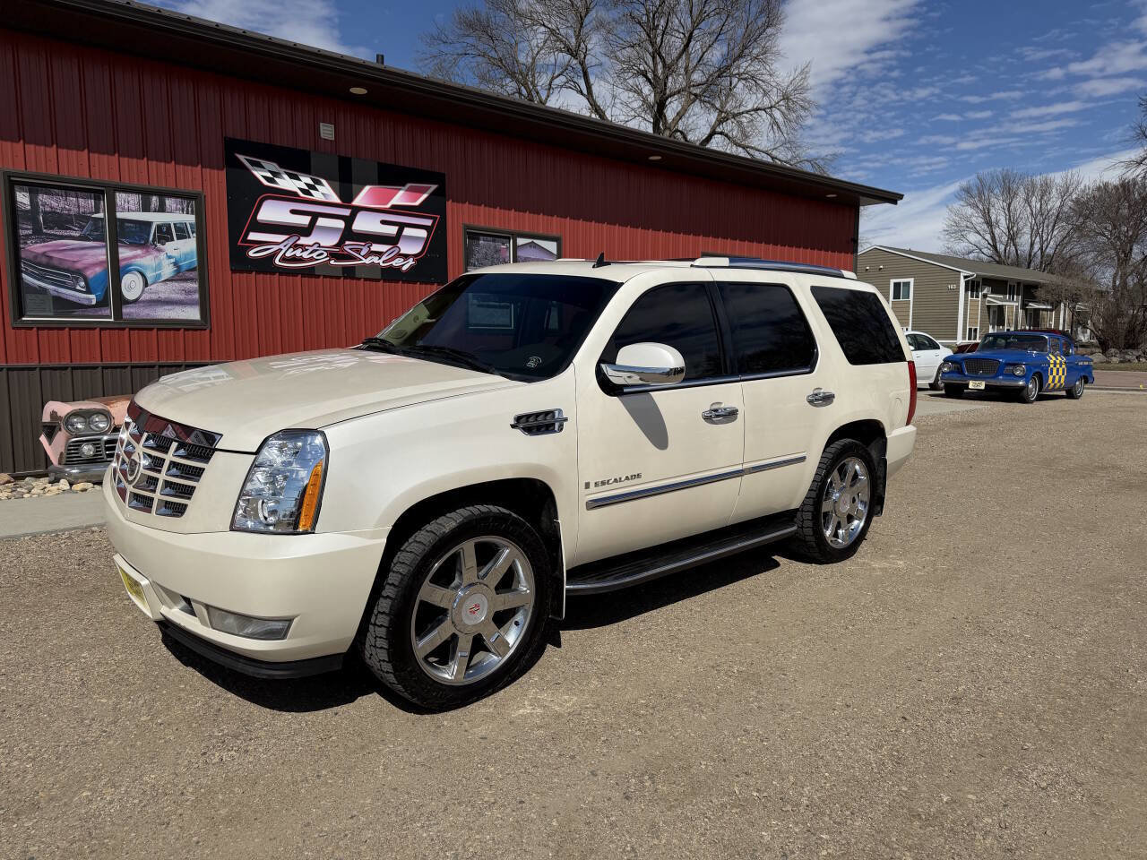 Used 2009 Cadillac Escalade AWD image 3