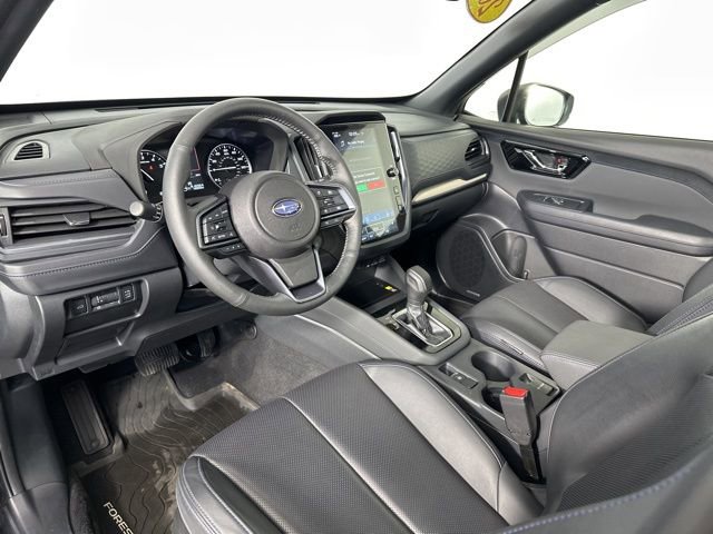 Used 2025 Subaru Forester Limited image 12