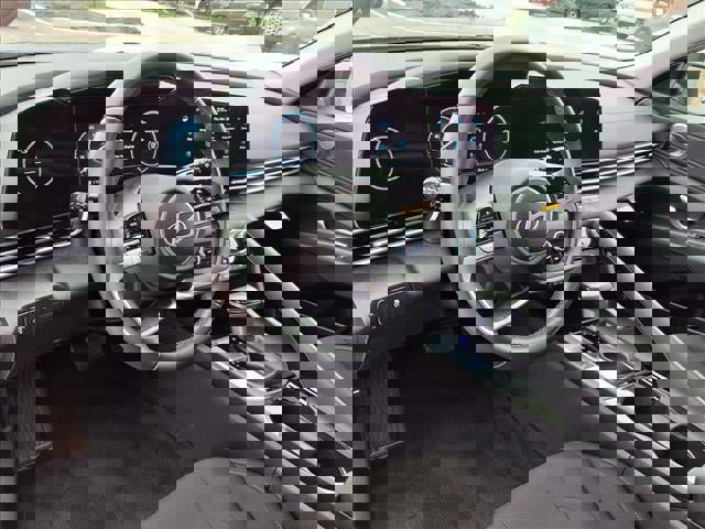 Certified 2025 Hyundai Elantra SEL image 13