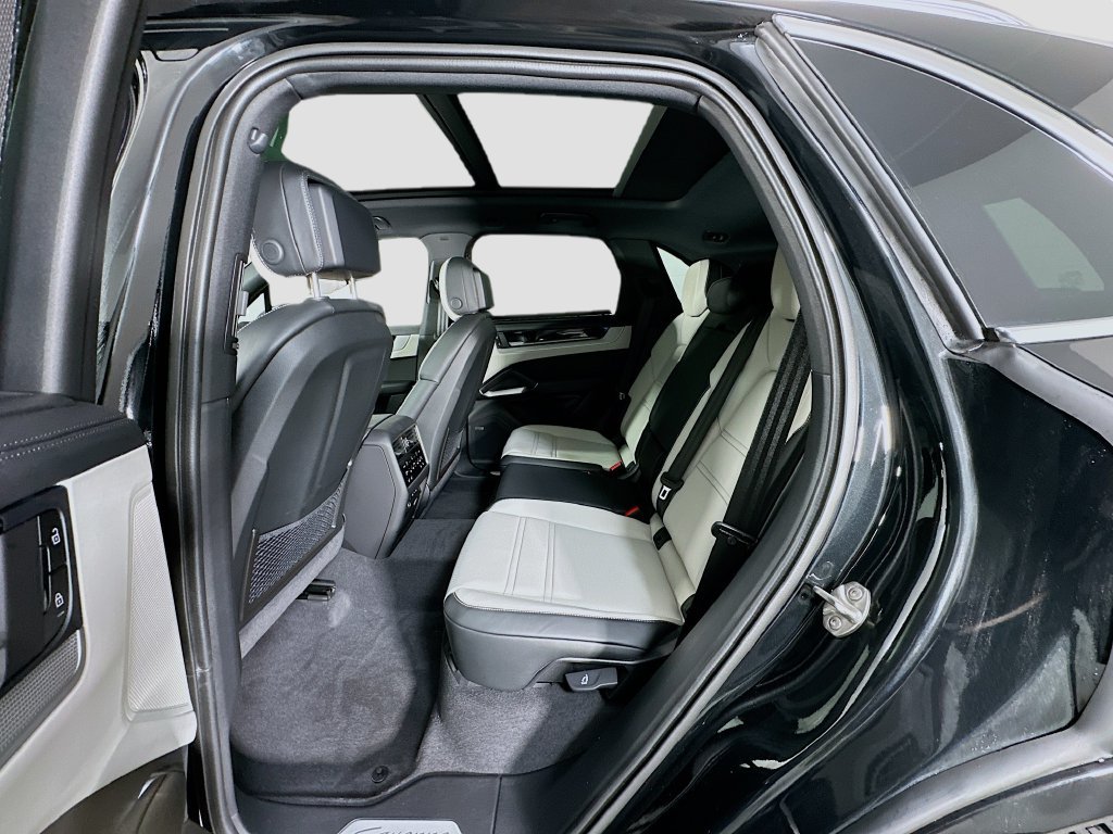 New 2026 Porsche Cayenne AWD/4WD image 24