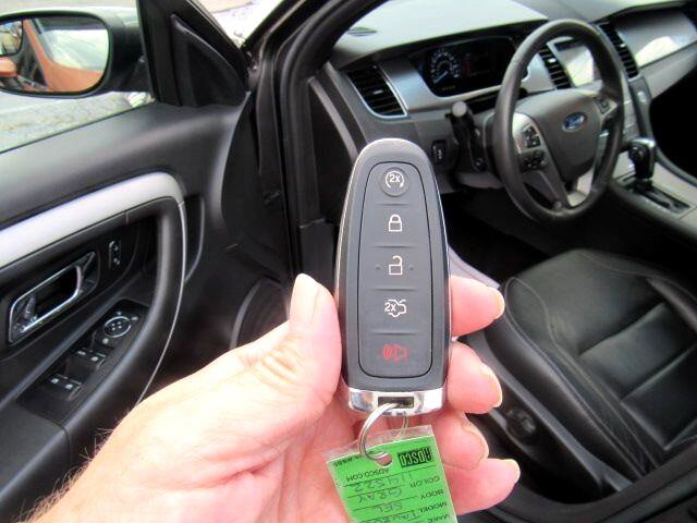 Used 2017 Ford Taurus SEL w/ Equipment Group 201A image 17