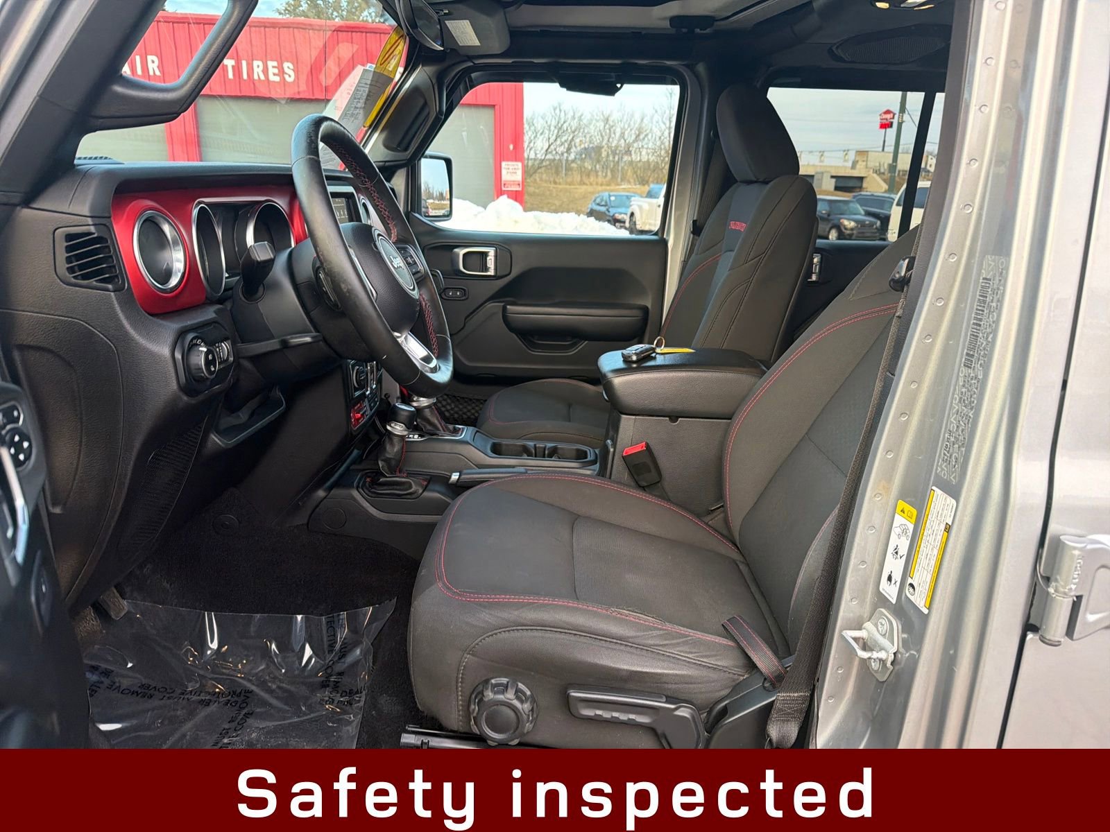 Used 2020 Jeep Gladiator Rubicon w/ Cold Weather Group image 11