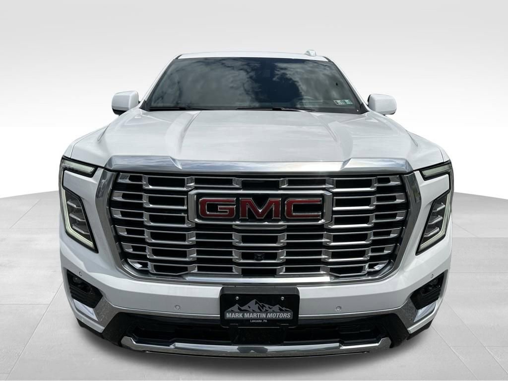 Used 2025 GMC Yukon Denali w/ Sun & Power Step Package AWD/4WD image 28