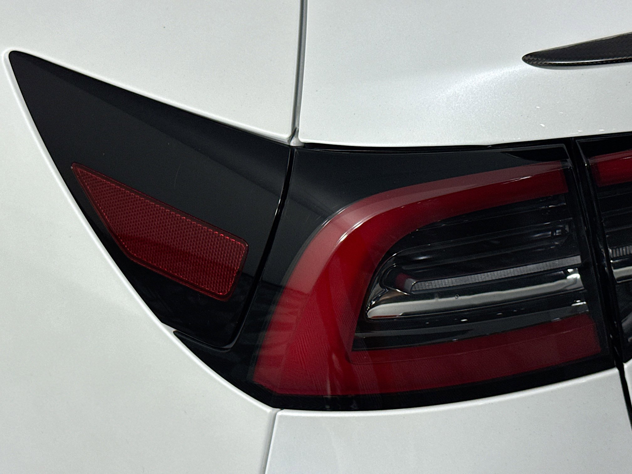 Used 2023 Tesla Model 3 Performance image 33