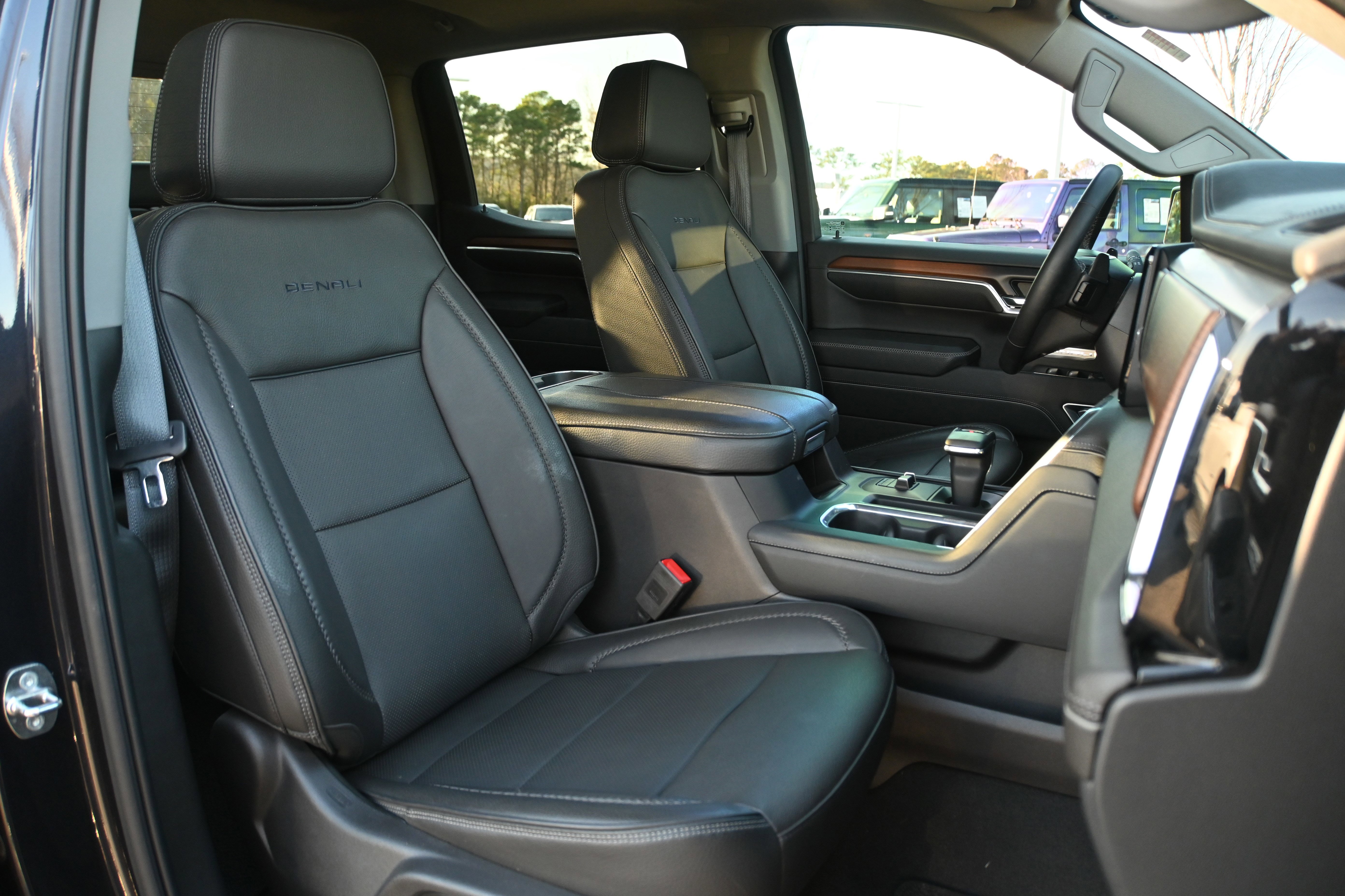 Used 2024 GMC Sierra 1500 Denali w/ Denali Reserve Package image 18