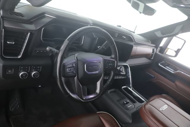 Used 2025 GMC Sierra 2500 Denali Ultimate AWD/4WD image 18
