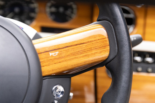 Used 2010 Rolls-Royce Phantom Drophead Coupe image 80