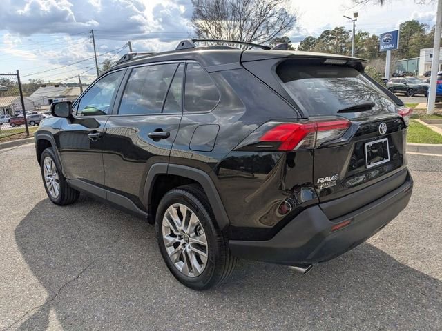 Used 2025 Toyota RAV4 XLE Premium image 10