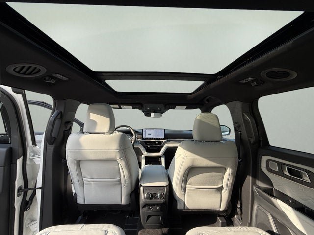 New 2027 Ford Explorer Platinum w/ 3.0L Ultimate Package AWD/4WD image 12