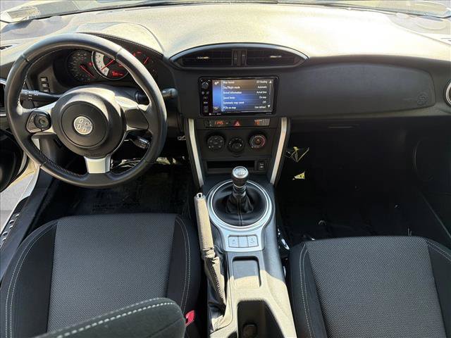 Used 2018 Toyota 86 RWD image 24