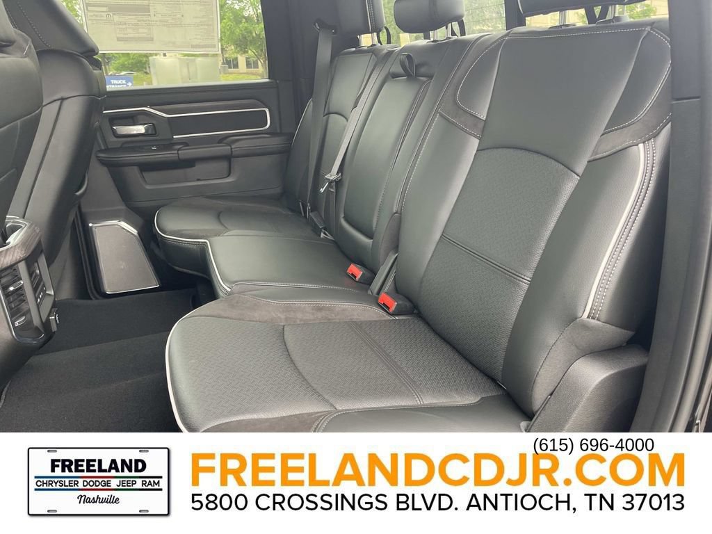New 2026 RAM 2500 Laramie AWD/4WD image 17