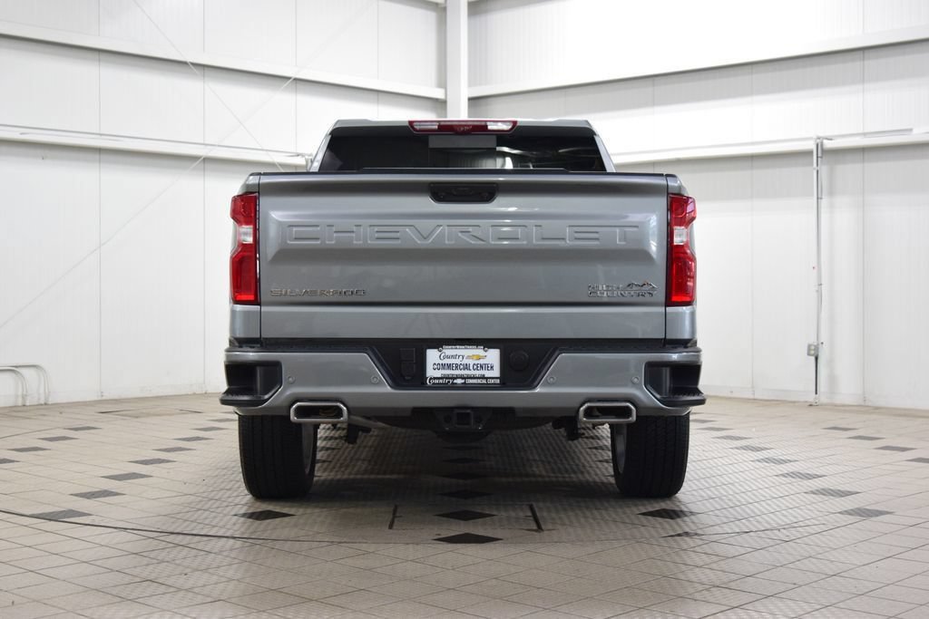 Used 2026 Chevrolet Silverado 1500 High Country w/ Technology Package AWD/4WD image 6