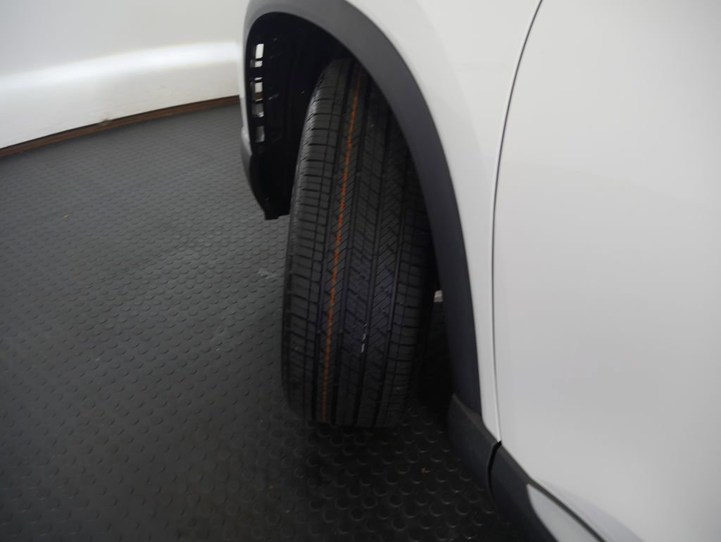 Certified 2024 Honda Pilot Touring image 17