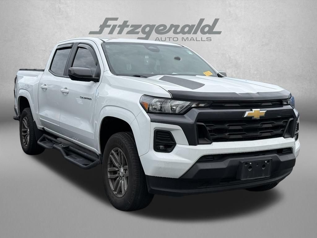 Used 2024 Chevrolet Colorado LT w/ LT Convenience Package RWD image 4