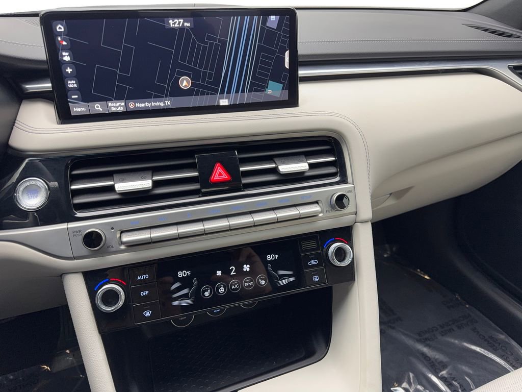 Used 2025 Genesis G70 2.5T image 60