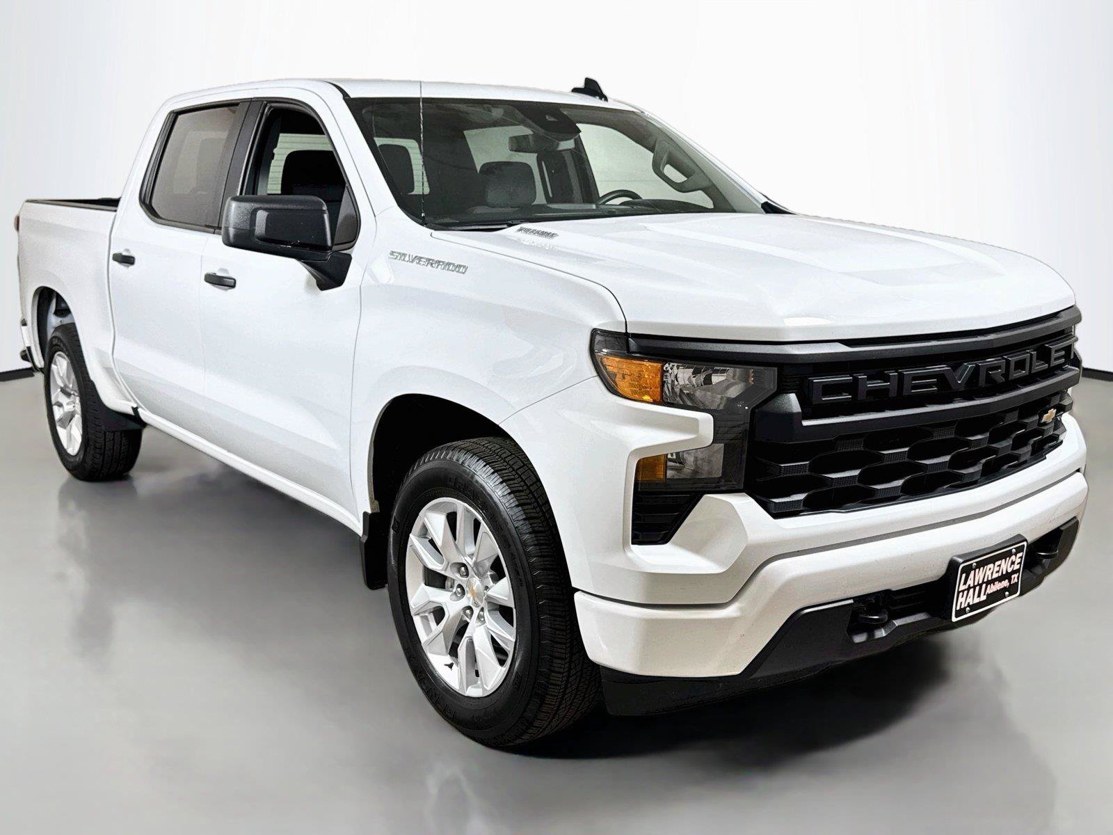 Certified 2025 Chevrolet Silverado 1500 Custom RWD image 3
