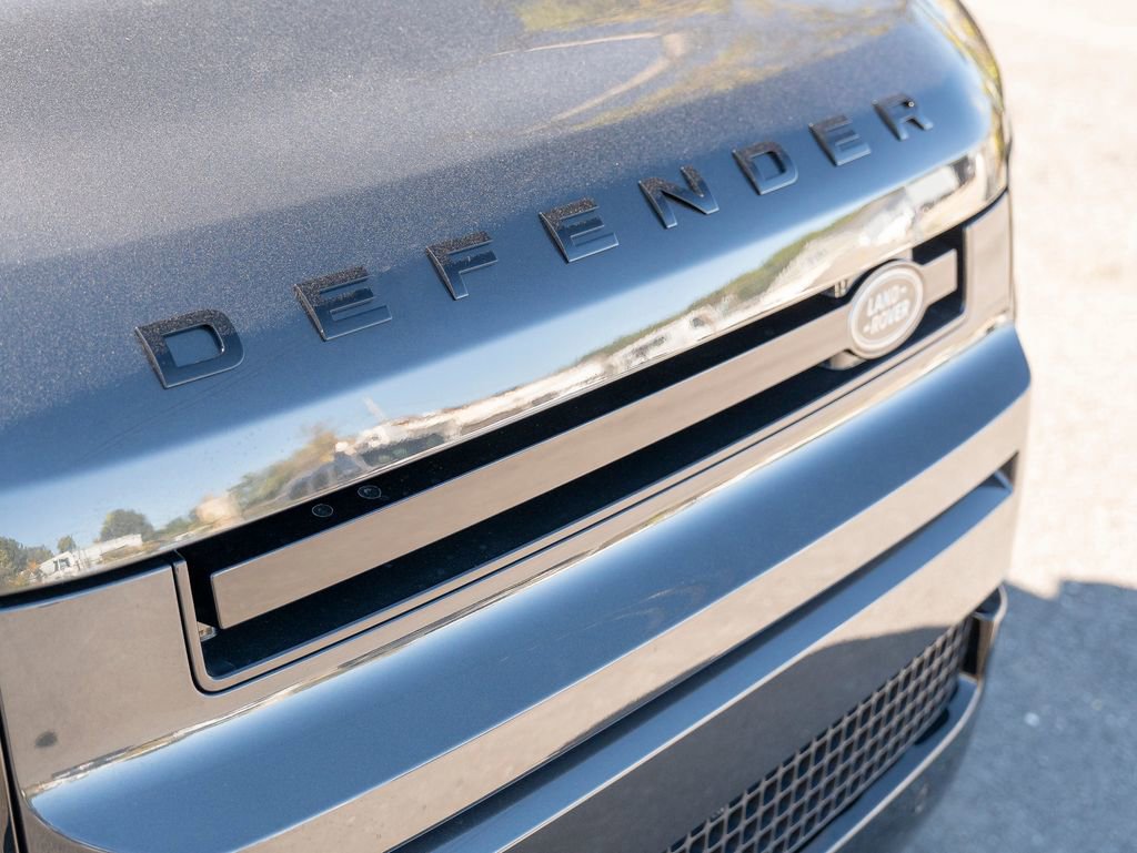 New 2026 Land Rover Defender 130 V8 image 15