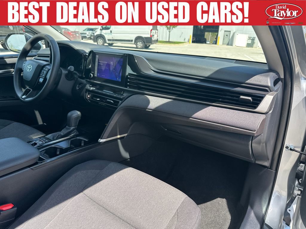 Used 2025 Toyota Camry LE FWD image 27
