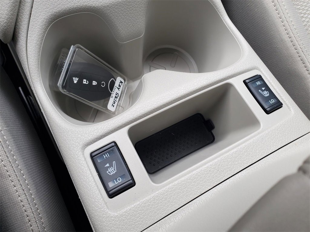 Used 2022 Nissan Rogue Sport SV image 26