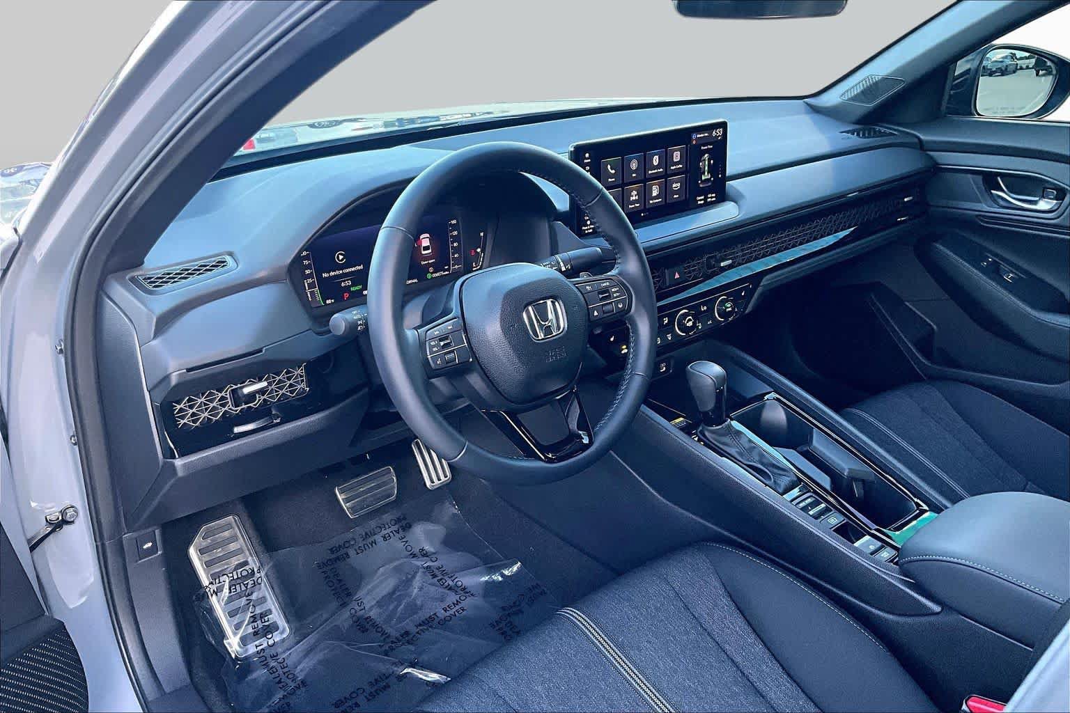 Used 2025 Honda Accord Sport image 16