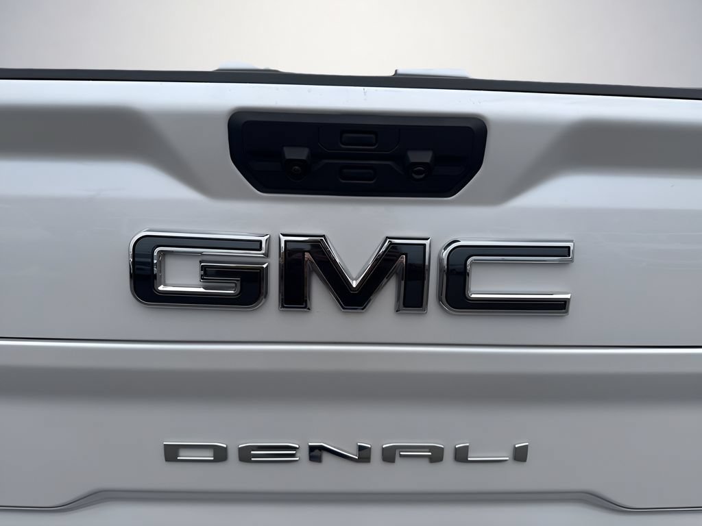Used 2024 GMC Sierra 3500 Denali Ultimate AWD/4WD image 37