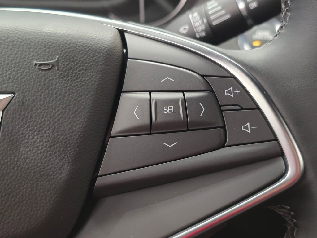 New 2025 Cadillac XT5 Luxury image 31