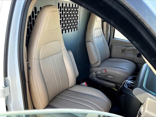 New 2026 Chevrolet Express 2500 RWD image 24