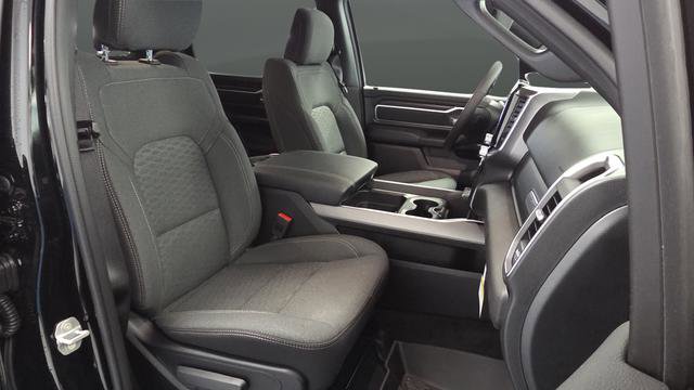 New 2026 RAM 1500 4x4 Crew Cab image 23
