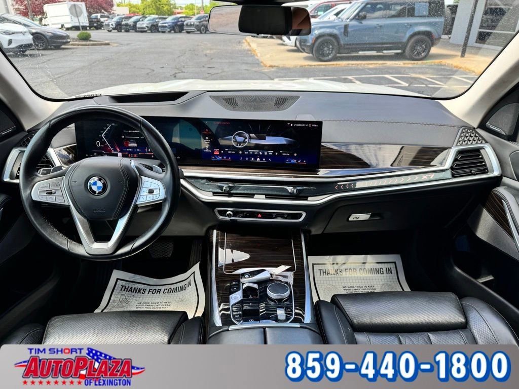 Used 2025 BMW X7 xDrive40i AWD/4WD image 5