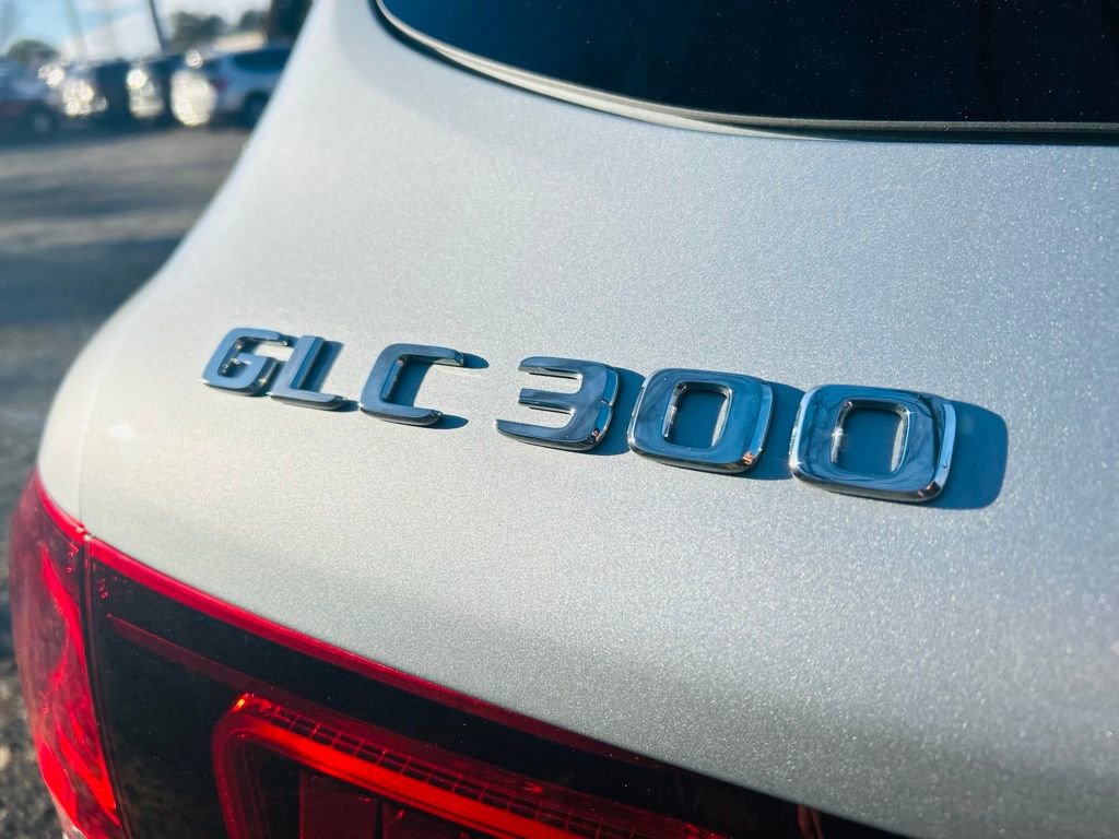 Used 2021 Mercedes-Benz GLC 300 image 11