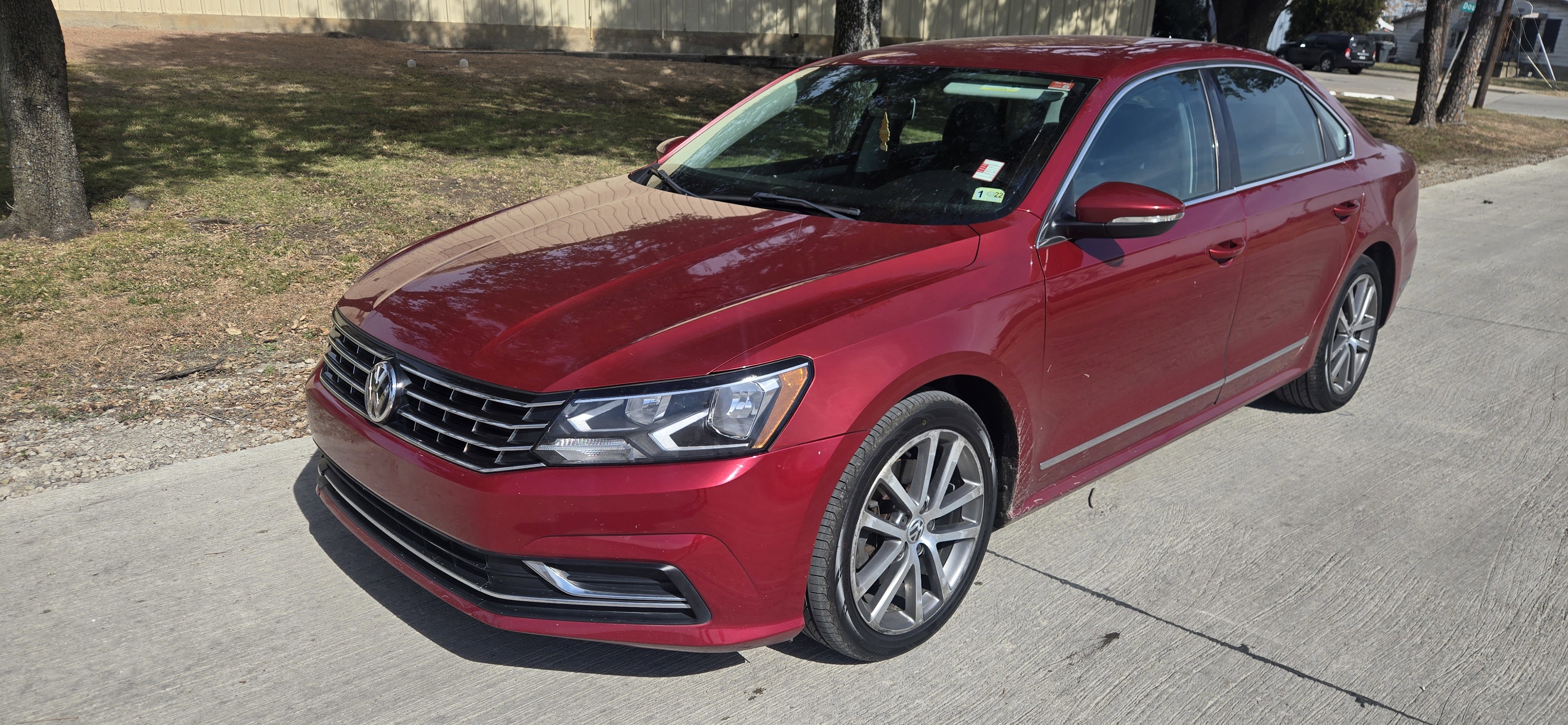 Used 2016 Volkswagen Passat 1.8T S image 2