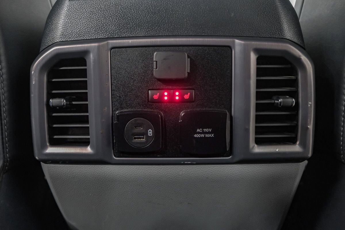 Used 2022 Ford F450 Limited w/ FX4 Off-Road Package AWD/4WD image 39