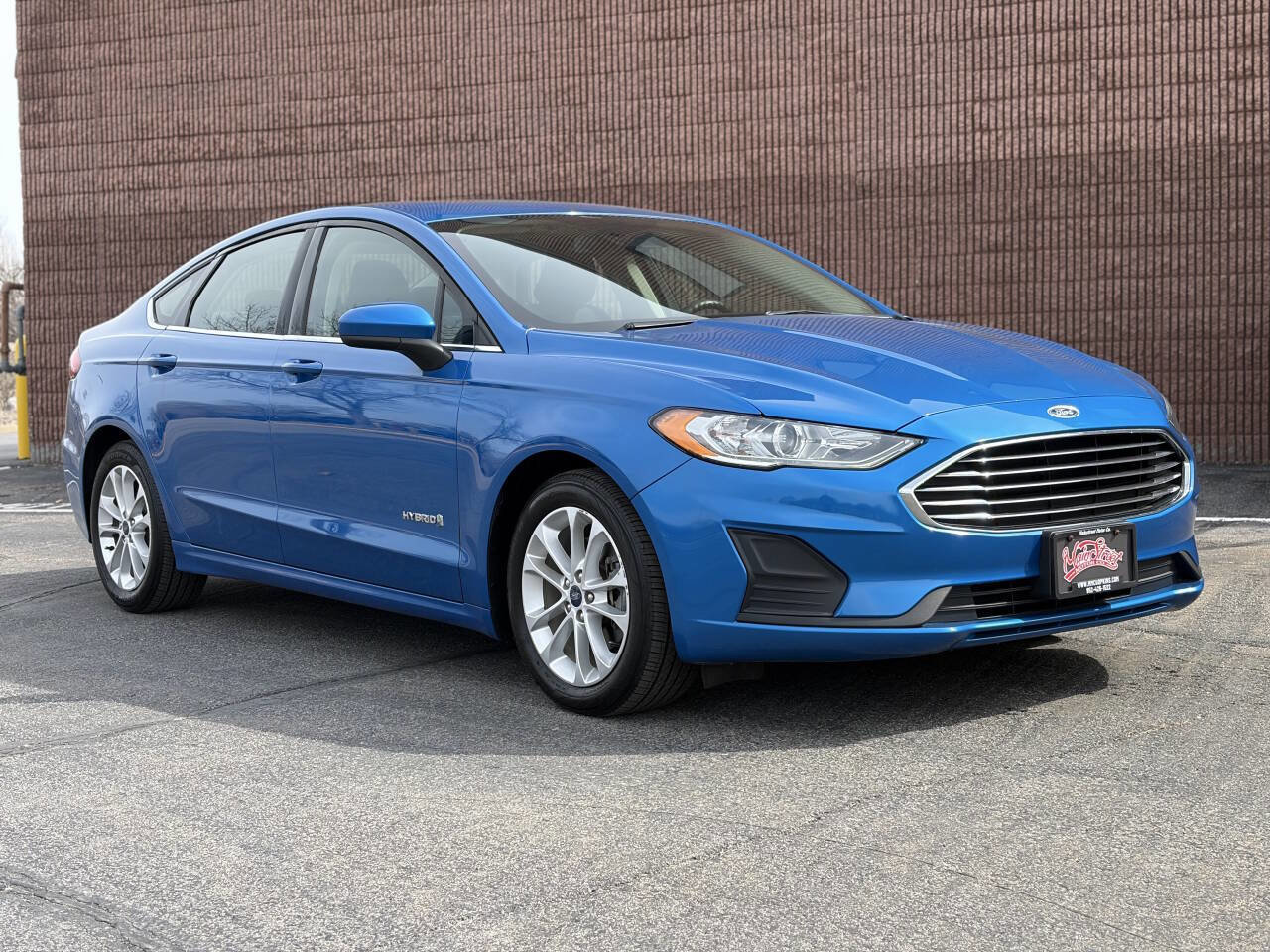Used 2019 Ford Fusion SE image 1