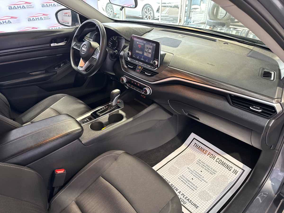 Used 2025 Nissan Altima 2.5 SV AWD/4WD image 52