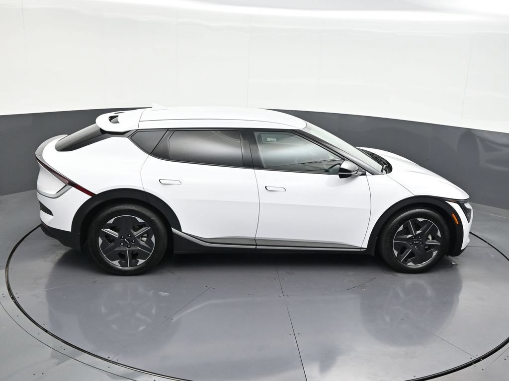 Used 2025 Kia EV6 Light RWD image 25