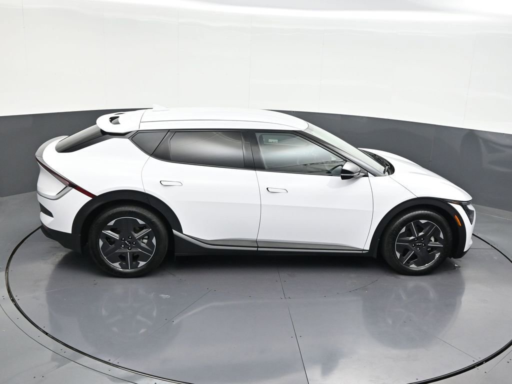 Used 2025 Kia EV6 Light RWD image 25