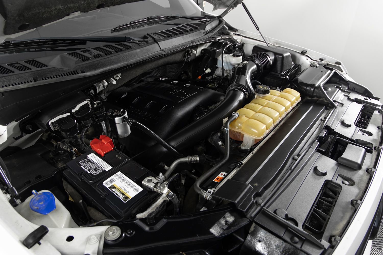 Used 2015 Ford F150 XLT w/ Equipment Group 302A Luxury image 39