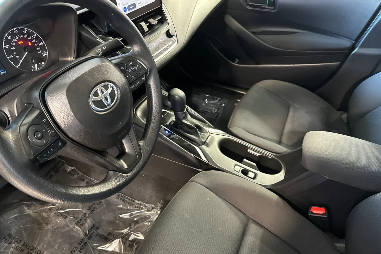 Used 2025 Toyota Corolla LE FWD image 12