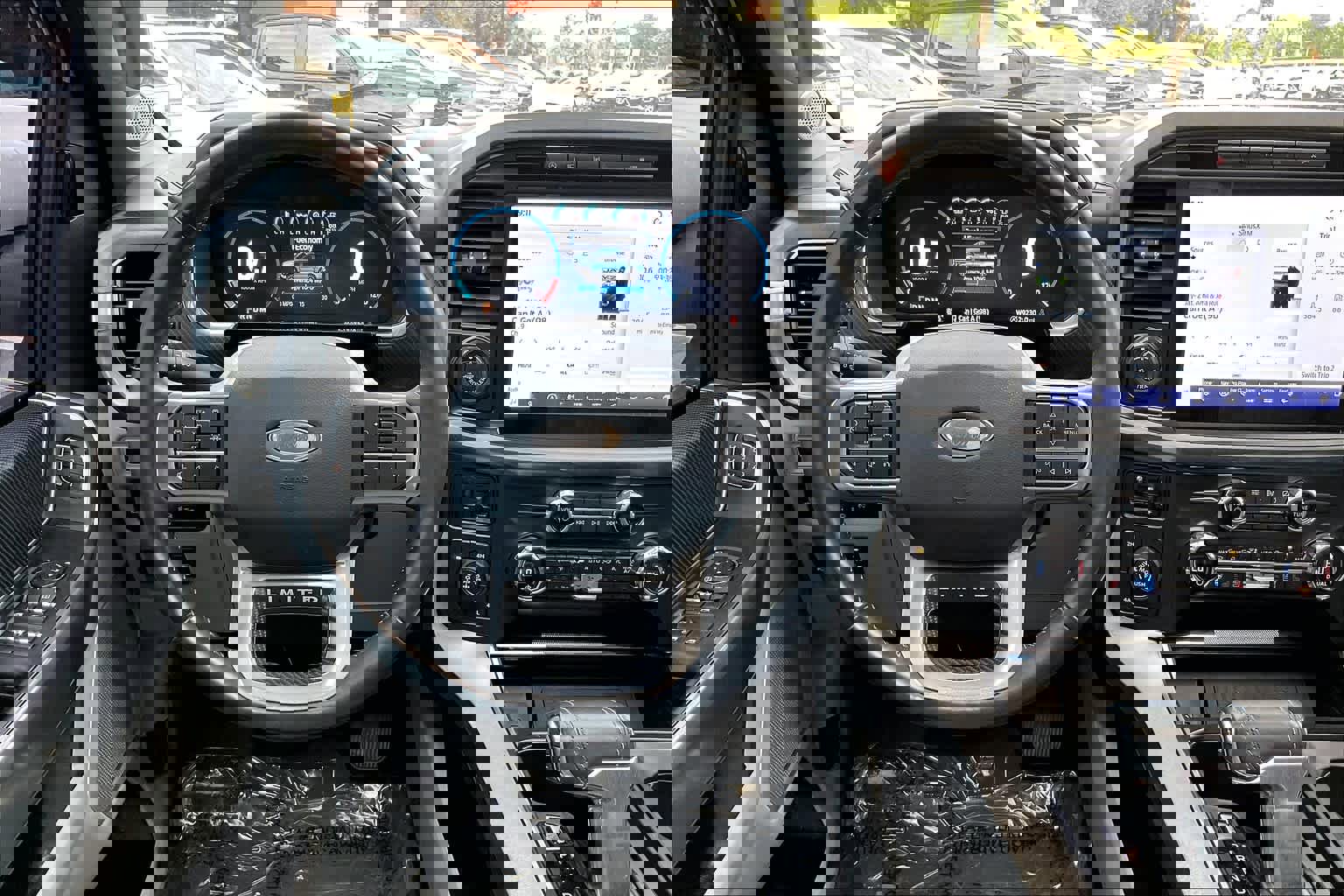 Used 2021 Ford F150 Limited image 6