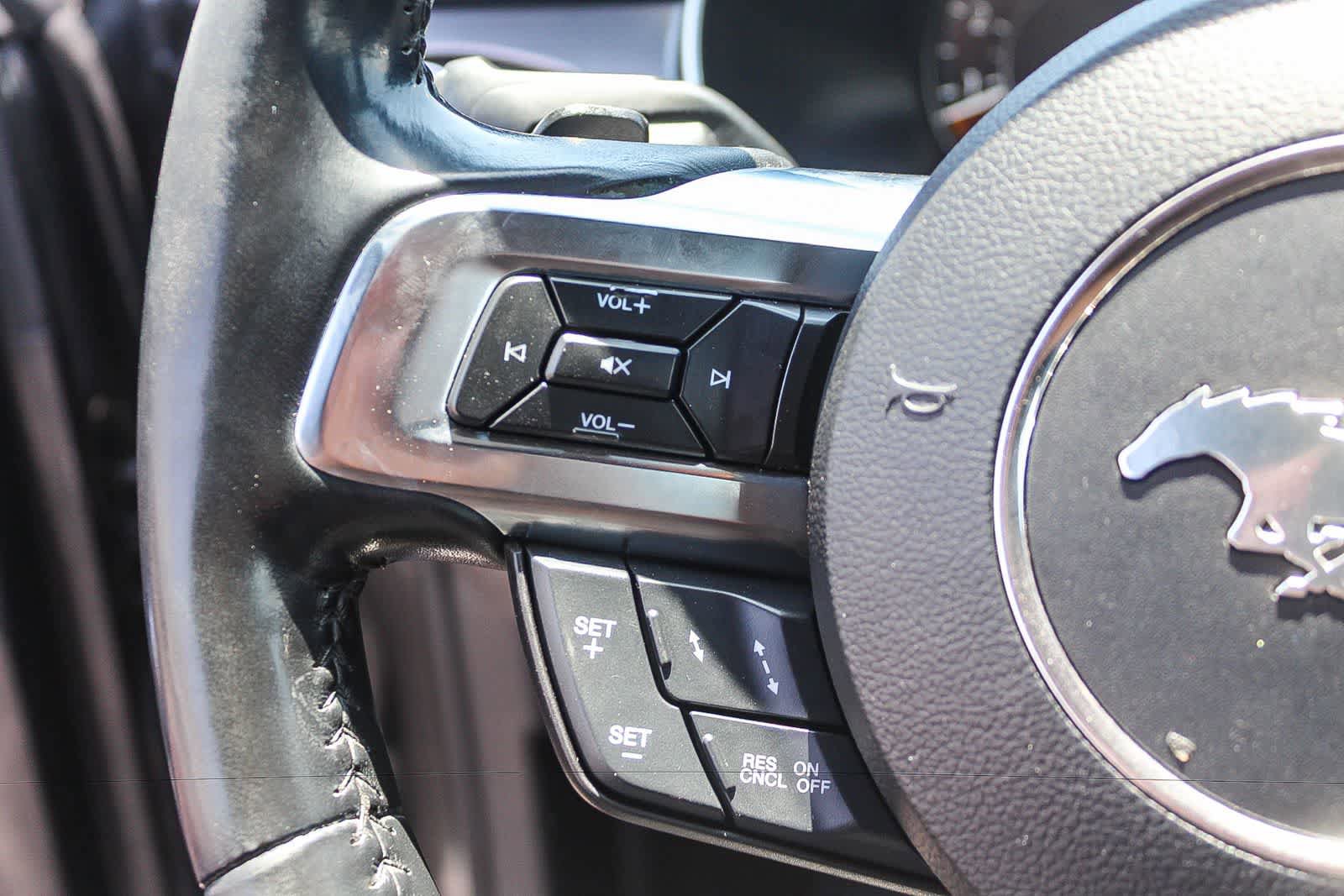 Used 2019 Ford Mustang GT Premium w/ Equipment Group 401A RWD image 27