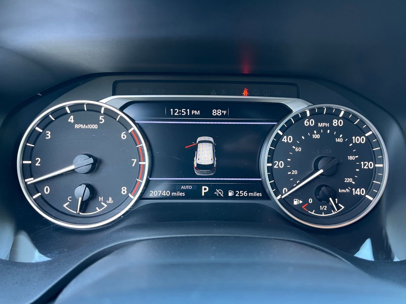 Used 2025 Nissan Rogue SV image 30