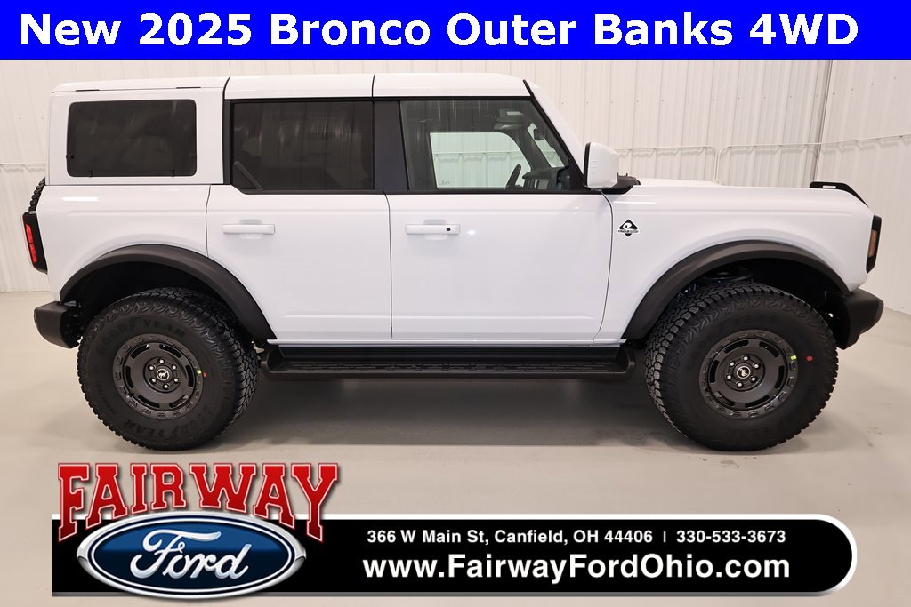 New 2025 Ford Bronco Outer Banks w/ Sasquatch Package