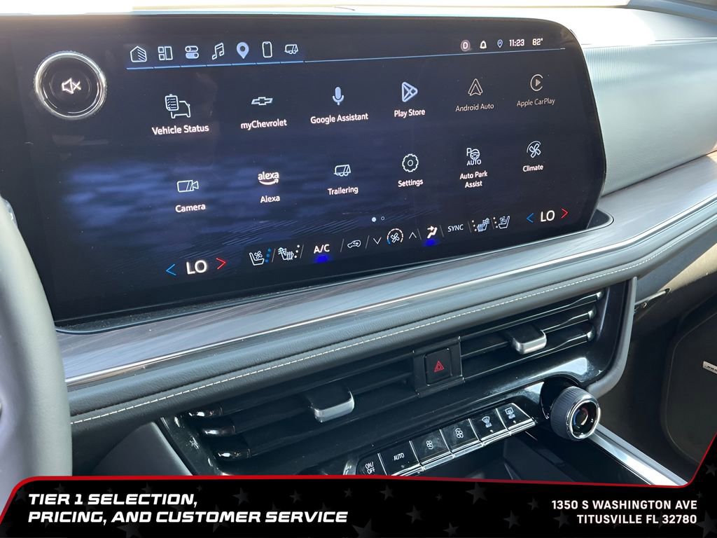 Used 2025 Chevrolet Suburban Premier RWD image 39